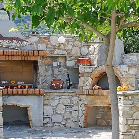 Skala Sleeps 7 Pool Air Con Wifi Villa *